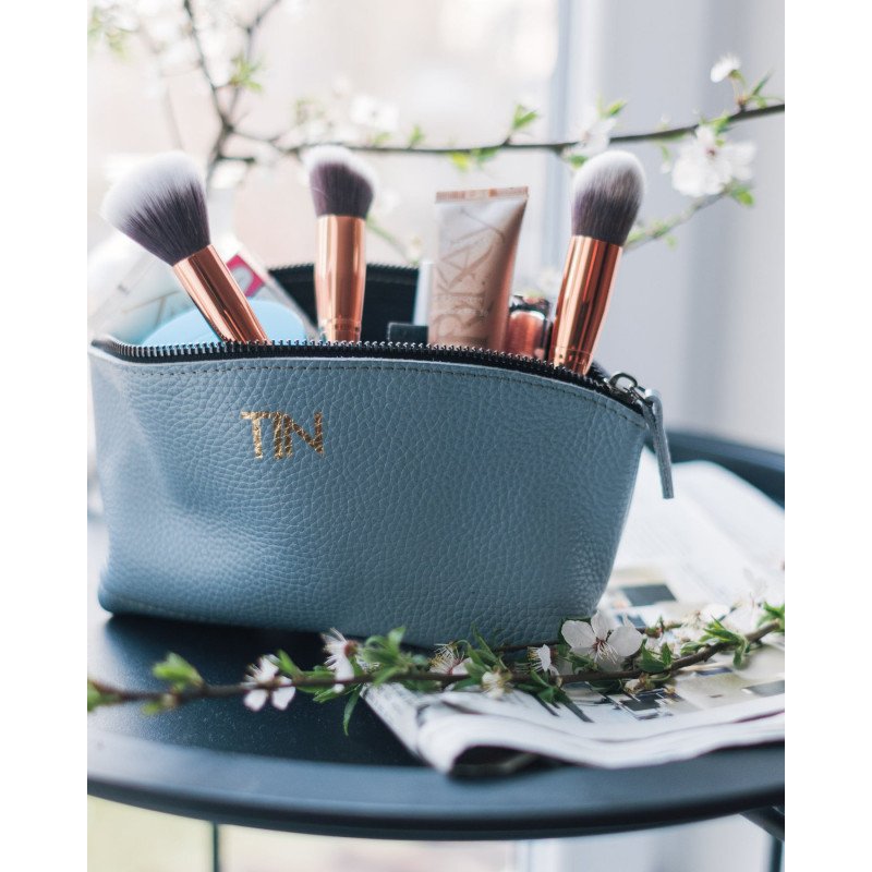 MAKEUP BAG LIGHT BLUE