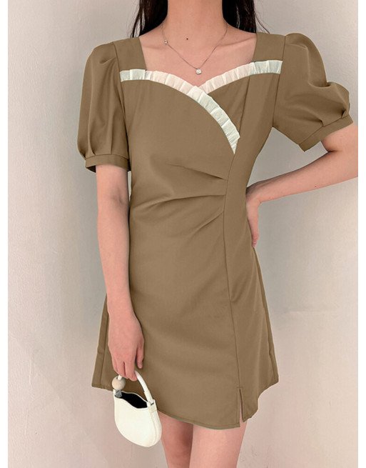 Contrast Puff Sleeve Slit Hem Pleated Dress For Women