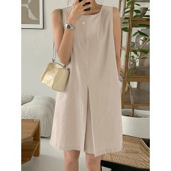 Solid Crew Neck Sleeveless Pocket Keyhole Back Dress